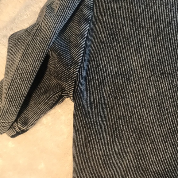 Dress - Picture 5 of 5